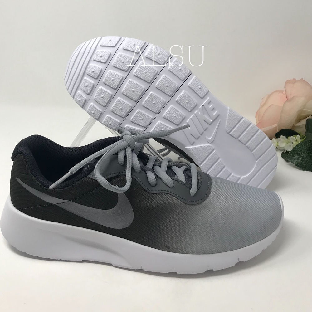 NWT Nike Tanjun Print GS Oil Grey W AUTHENTIC - Picture 5 of 8